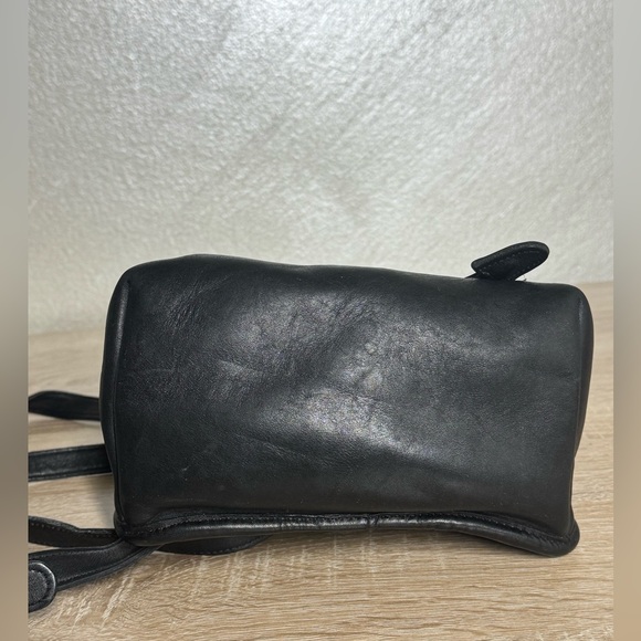 Vintage Coach Black Leather Wome Backpack Turnlock Drawstring Daypack - Picture 6 of 16